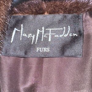Elegant Brown Fur Jacket with Luxurious Lining